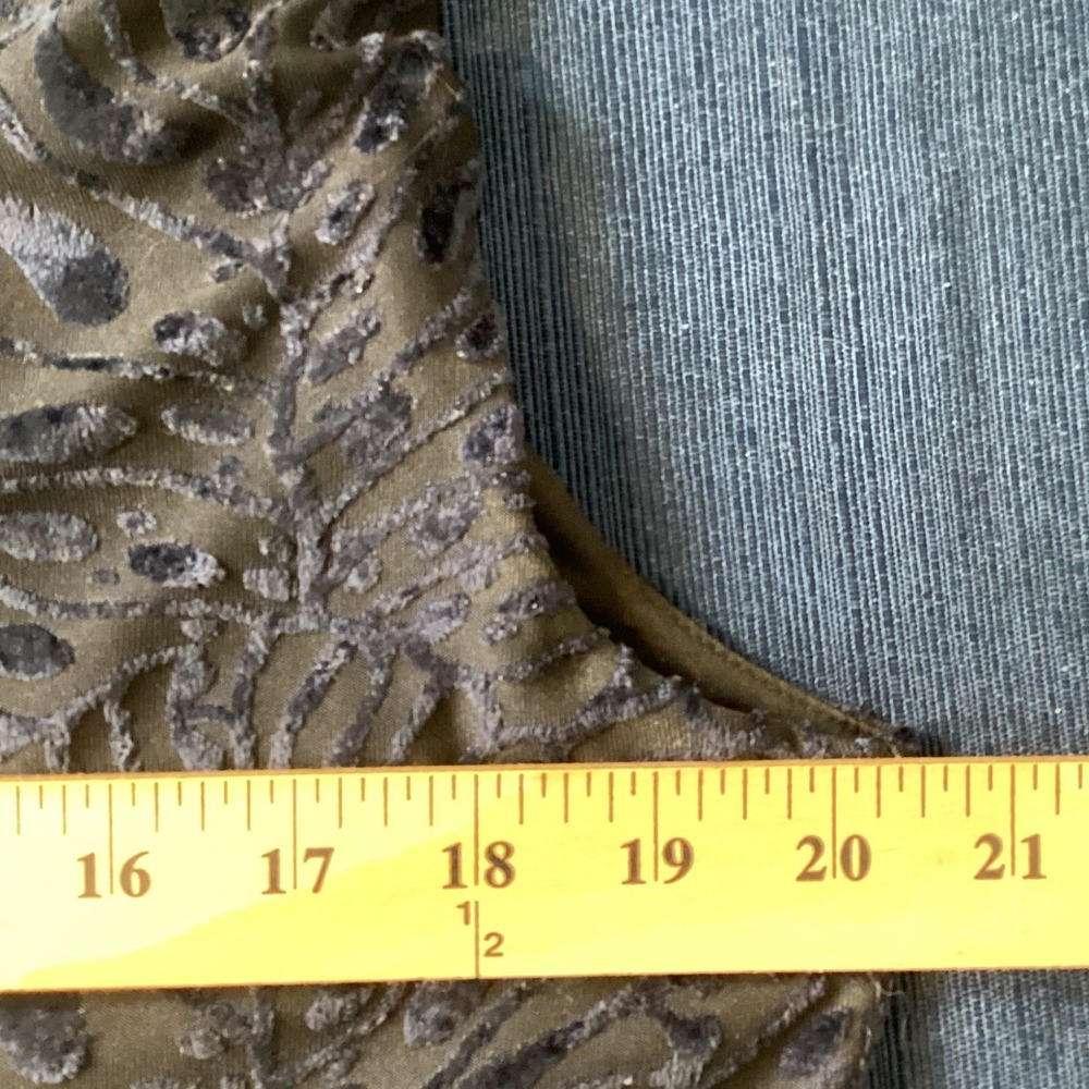CorporateGoth Sleeveless Blouse M Elegant Burnout Velvet Cowl Neck Dark Romantic - Picture 5 of 9